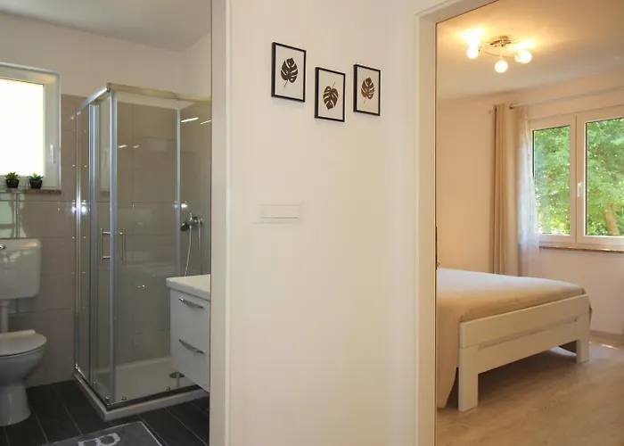 아파트 Lorena With Pool 포레치