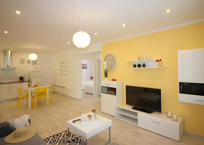 Lorena With Pool Poreč