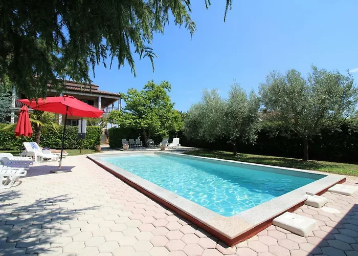 Lorena With Pool Lejlighed Poreč